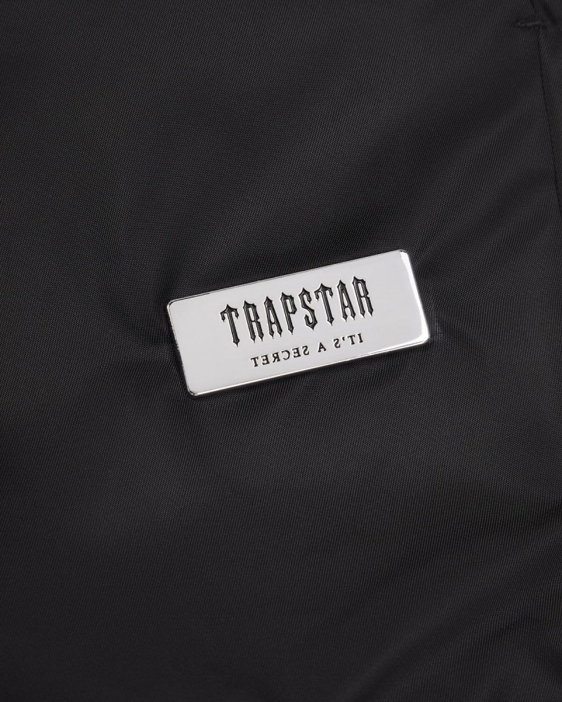 Black Trapstar Nylon Cargo Pants | 948-CDLATV