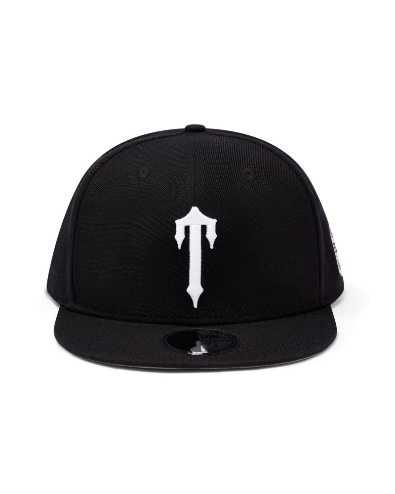 Black / White Trapstar Irongate T Fitted | 596-QYCSUL